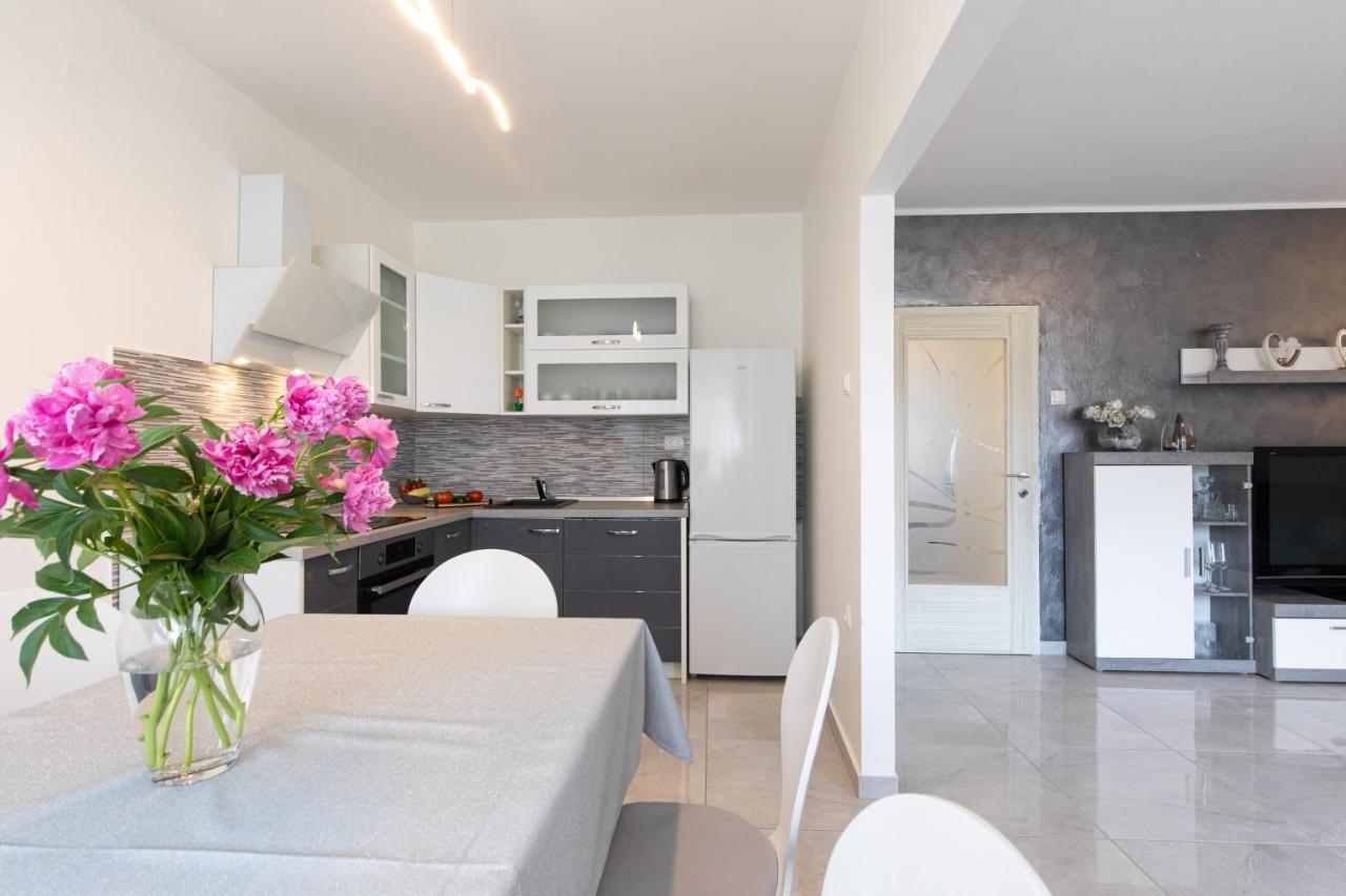 Villa Nina Baska Ngoại thất bức ảnh